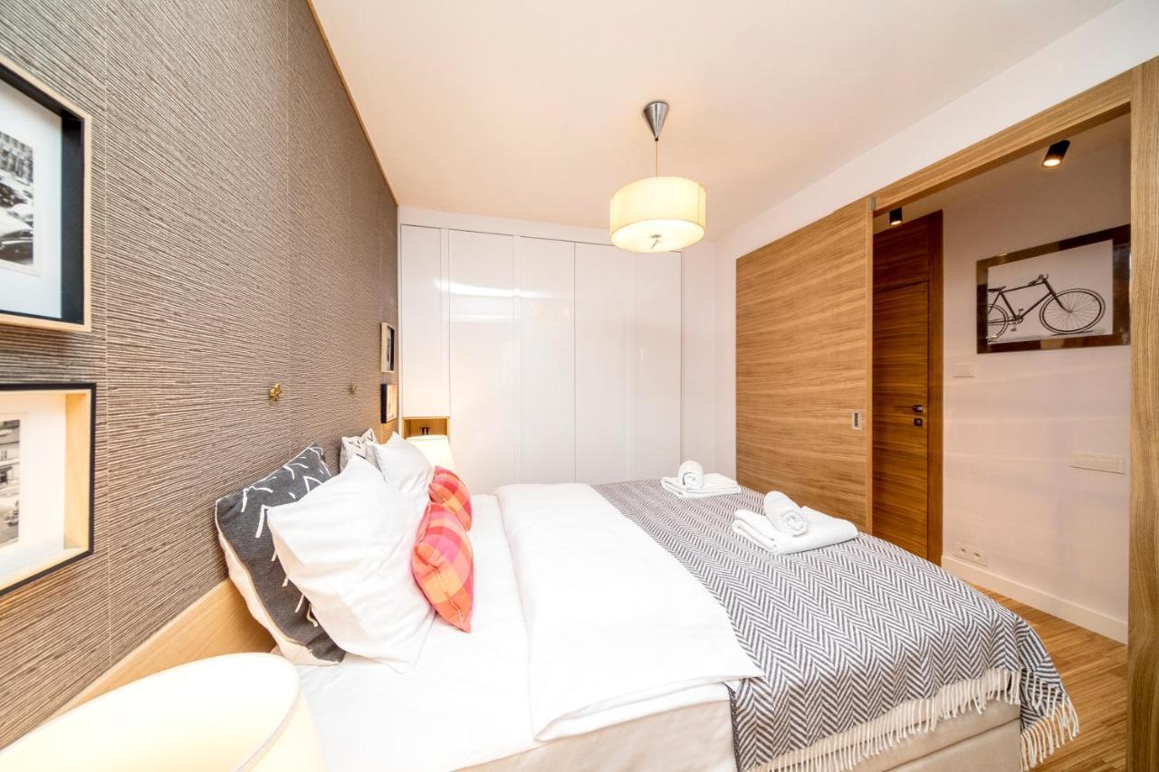 Golden Apartment With Air Condition By Your Freedom Varsovie Extérieur photo