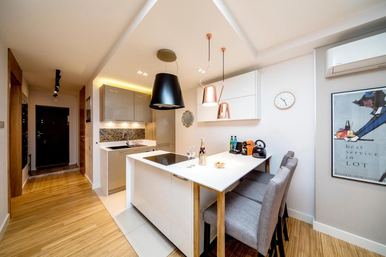 Golden Apartment With Air Condition By Your Freedom Varsovie Extérieur photo