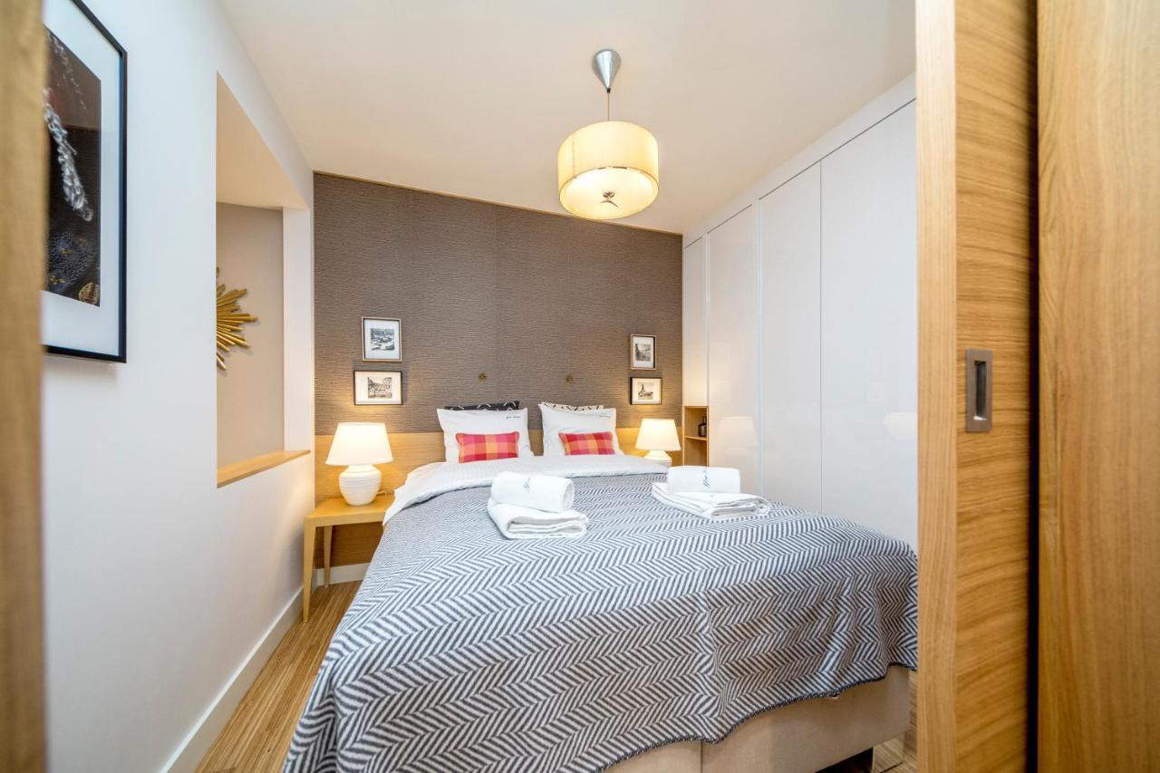 Golden Apartment With Air Condition By Your Freedom Varsovie Extérieur photo